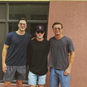 Meet your Posher, Taylor